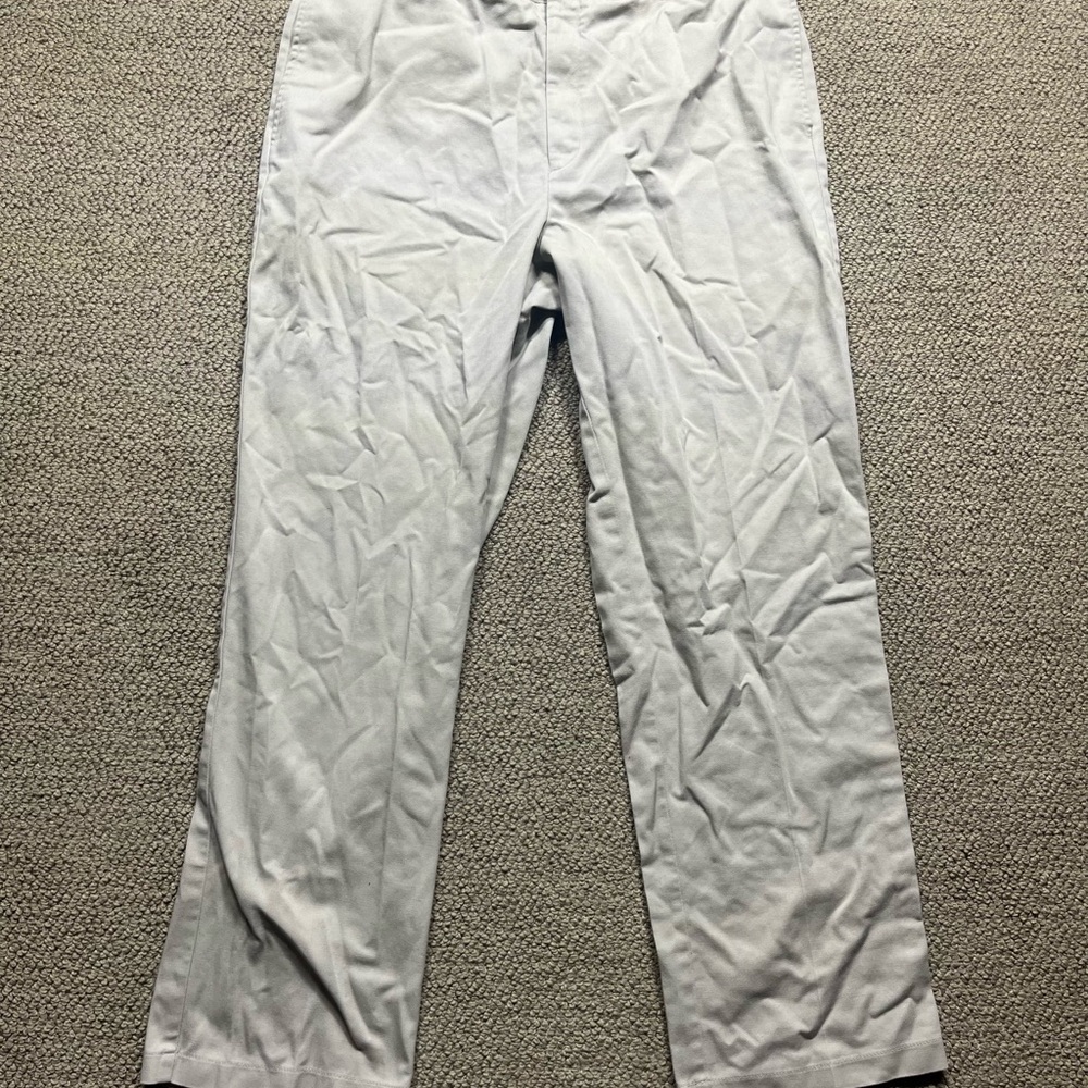 Tommy Hilfiger Gray Chinos Versatile Straight-Leg Design